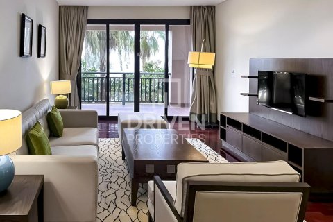 Apartment in The Crescent, Palm Jumeirah, Dubai 2 bedrooms, 161.93 sq.m. № 144227