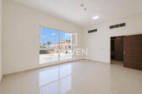 Villa en Jumeirah 3, Jumeirah, Dubai, 6 dormitorios, 1393.55 m², № 144984 - foto 21