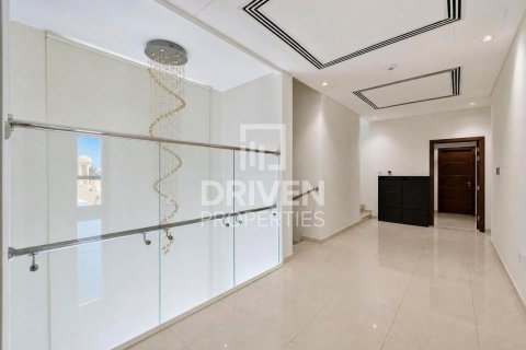 Villa en Jumeirah 3, Jumeirah, Dubai, 6 dormitorios, 1393.55 m², № 144984 - foto 10