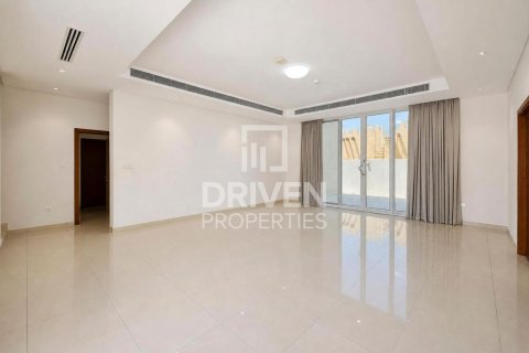 Villa en Jumeirah 3, Jumeirah, Dubai, 6 dormitorios, 1393.55 m², № 144984