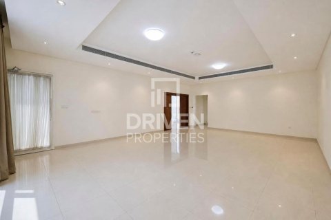 Villa en Jumeirah 3, Jumeirah, Dubai, 6 dormitorios, 1393.55 m², № 144984 - foto 6