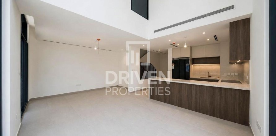 Townhouse in Mudon, Dubai 4 bedrooms, 286.88 sq.m. № 145410