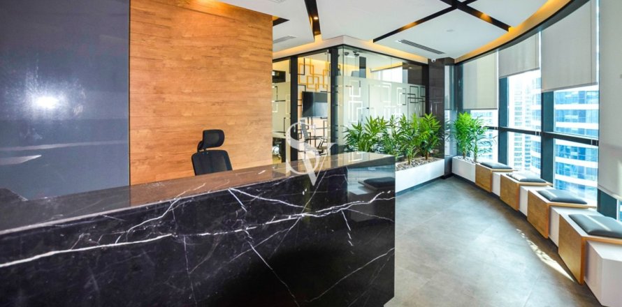 Office in Jumeirah Bay Towers, Jumeirah Lake Towers, Dubai 100 sq.m. № 113243