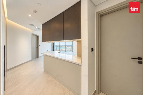 Appartement à Business Bay, Dubai, 1 chambre, 75.6 m², № 143908 - photo 4