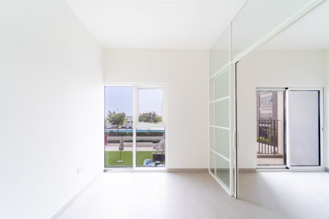Appartement à Dubai, 2 chambres, 69 m², № 143573 - photo 5