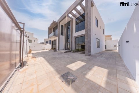 Villa à Al Quoz, Dubai, 5 chambres, 929 m², № 143721