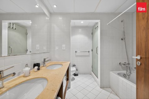 Appartement à Dubai Marina, Dubai, 2 chambres, 228.3 m², № 143690 - photo 12