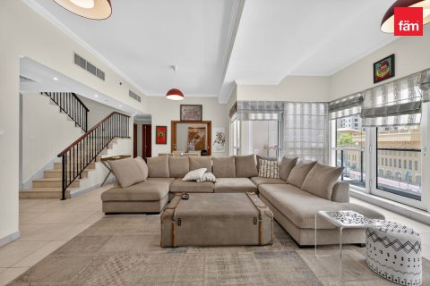 Apartment in Dubai Marina, Dubai 2 bedrooms, 228.3 sq.m. № 143690