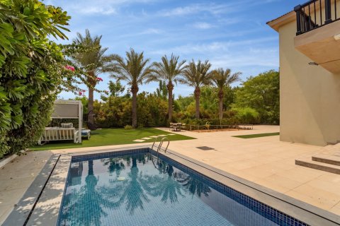 Villa en Jumeirah Islands, Dubai, 4 dormitorios, 345 m², № 143613 - foto 3