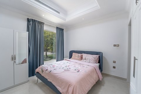Villa en Jumeirah Islands, Dubai, 4 dormitorios, 345 m², № 143613 - foto 18