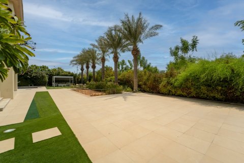 Villa en Jumeirah Islands, Dubai, 4 dormitorios, 345 m², № 143613 - foto 4
