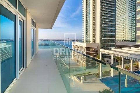 Apartment in EMAAR Beachfront, Dubai Harbour, Dubai 2 bedrooms, 128.3 sq.m. № 145319 - photo 15