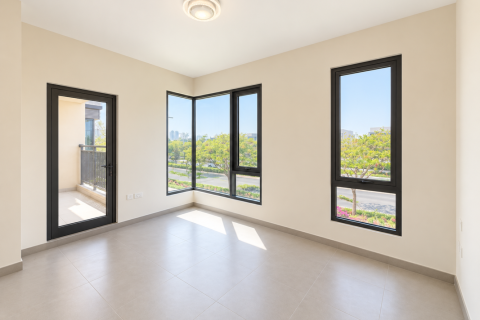 Villa in Dubai 4 bedrooms, 202 sq.m. № 143577 - photo 15