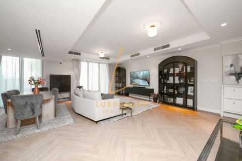 فيلا في Motor City, دبي 3 غرف نوم, 240 م² رقم 143990 - صورة 2