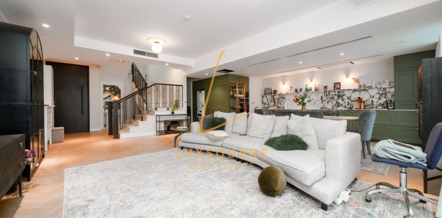 فيلا في Motor City, دبي 3 غرف نوم, 240 م² رقم 143990