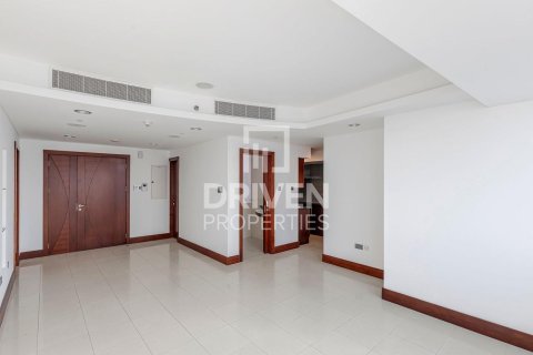 Apartment in World Trade Centre Residence, World Trade Center, Dubai 2 bedrooms, 116.04 sq.m. № 145498 - photo 2