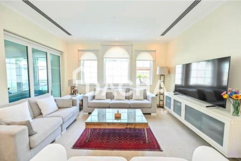 Villa en Jumeirah Park, Dubai, 3 dormitorios, 510 m², № 143516 - foto 6