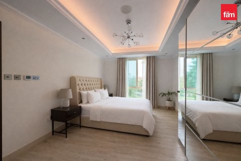 Villa in Jumeirah Islands, Dubai 4 bedrooms, 988.2 sq.m. № 143814 - photo 16