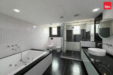 Villa in Jumeirah Islands, Dubai 4 bedrooms, 988.2 sq.m. № 143814 - photo 22