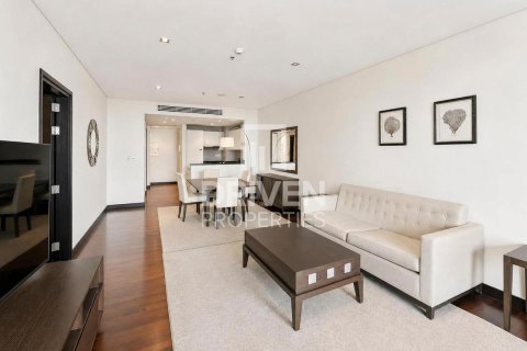 Apartment in The Crescent, Palm Jumeirah, Dubai 1 bedroom, 107.58 sq.m. № 144722