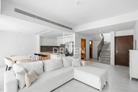 Villa à Villanova, Dubai Land, Dubai, 3 chambres, 163.6 m², № 144596