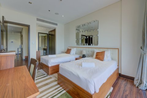Apartment in Palm Jumeirah, Dubai 2 bedrooms, 165 sq.m. № 143542 - photo 16