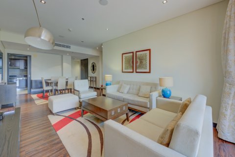 Apartment in Palm Jumeirah, Dubai 2 bedrooms, 165 sq.m. № 143542 - photo 6