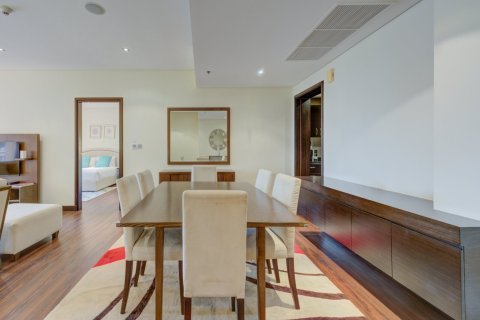 Apartment in Palm Jumeirah, Dubai 2 bedrooms, 165 sq.m. № 143542 - photo 5