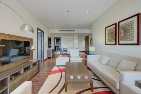 Apartment in Palm Jumeirah, Dubai 2 bedrooms, 165 sq.m. № 143542 - photo 7