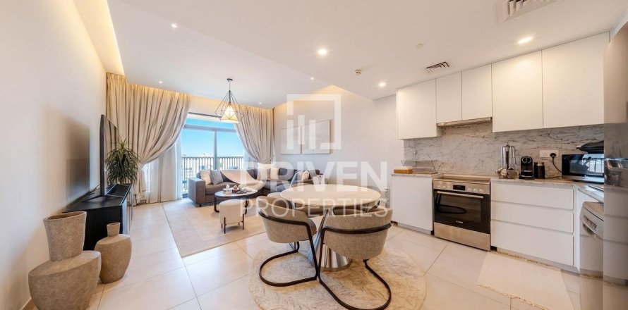 Квартира в Umm Suqeim 3, Умм-Сукейм, Дубай, 1 спальня, 71.91м², № 145246