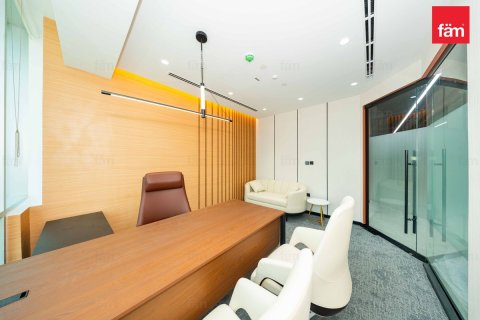 Office in Sheikh Zayed Road, Dubai 124.8 sq.m. № 143850 - photo 2