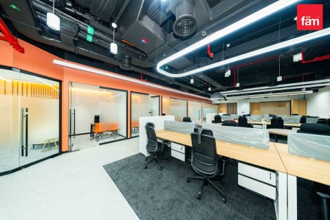 Office in Sheikh Zayed Road, Dubai 124.8 sq.m. № 143850 - photo 6