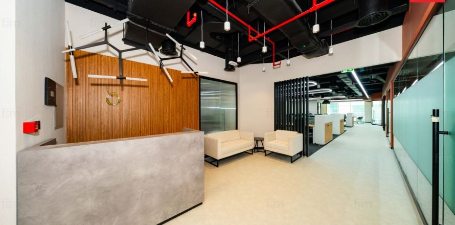 Office in Sheikh Zayed Road, Dubai 124.8 sq.m. № 143850