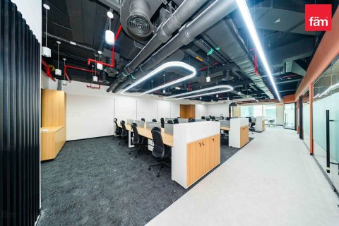 Office in Sheikh Zayed Road, Dubai 124.8 sq.m. № 143850 - photo 4
