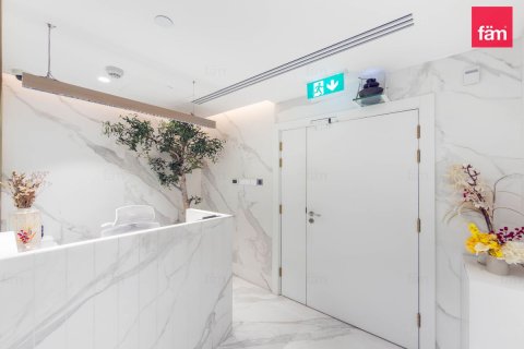 Bureau à Dubai, 202 m², № 143711