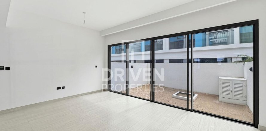 Townhouse in Damac Lagoons, Dubai 5 bedrooms, 306.02 sq.m. № 145113