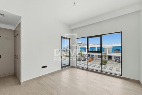 Townhouse in Damac Lagoons, Dubai 5 bedrooms, 306.02 sq.m. № 145113 - photo 7