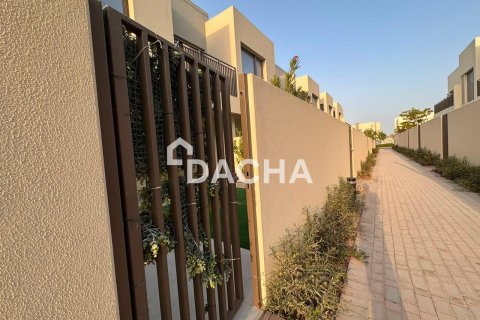 Villa in Dubai South (Dubai World Central), Dubai 3 bedrooms, 181 sq.m. № 143507 - photo 29