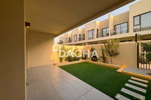 Villa in Dubai South (Dubai World Central), Dubai 3 bedrooms, 181 sq.m. № 143507 - photo 13