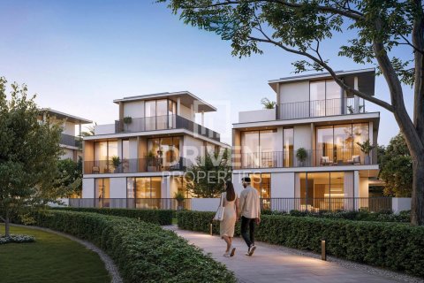 Villa en Dubai Investment Park, Dubai, 4 dormitorios, 339.84 m², № 144425 - foto 9