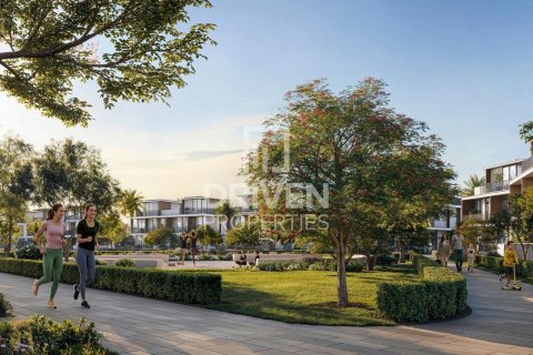 Villa en Dubai Investment Park, Dubai, 4 dormitorios, 339.84 m², № 144425 - foto 17