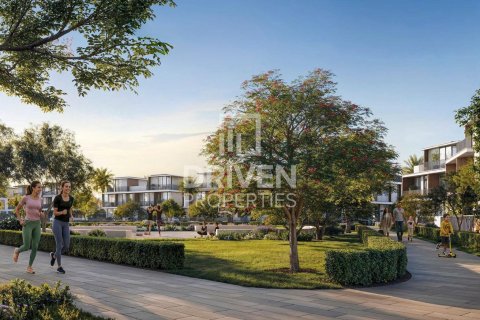 Villa en Dubai Investment Park, Dubai, 4 dormitorios, 339.84 m², № 144425 - foto 10