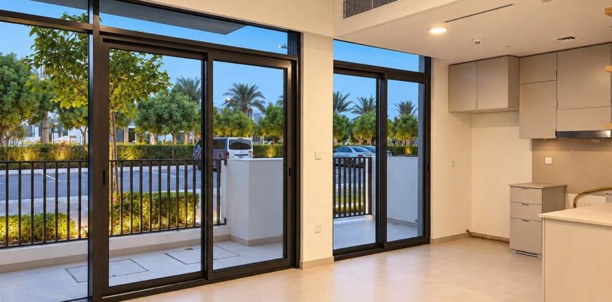 Townhouse in Dubai 3 bedrooms, 120.3 sq.m. № 145988