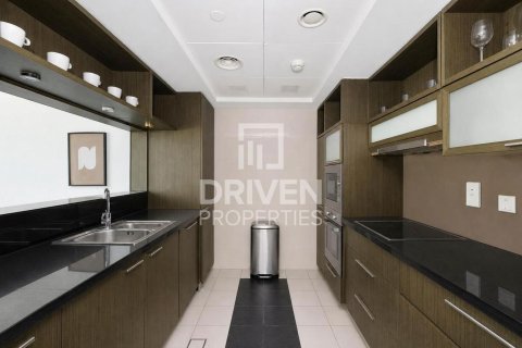 Снять в аренду квартиру в The Lofts, Даунтаун Дубай (Даунтаун Бурдж Дубай), Дубай: 2 спальни, 123.56м², № 145446 - фото 12
