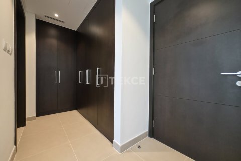 Apartment in Dubai 3 bedrooms, 200 sq.m. № 143896 - photo 12