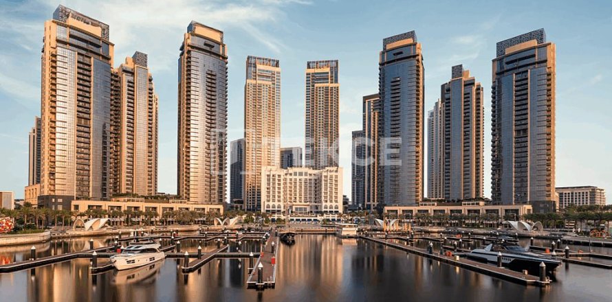 Apartment in Dubai 3 bedrooms, 200 sq.m. № 143896