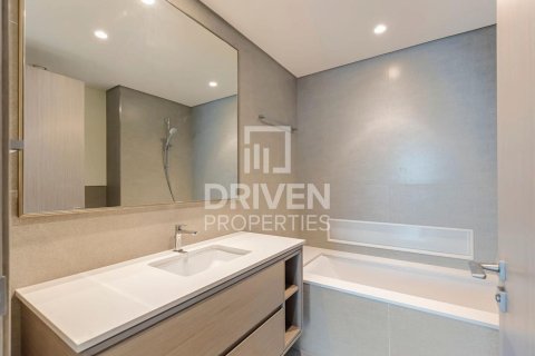 Appartement à Opera District, Downtown Dubai (Downtown Burj Dubai), Dubai, 2 chambres, 113.62 m², № 144579 - photo 12