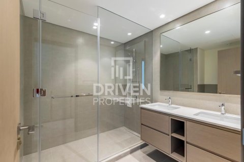 Appartement à Opera District, Downtown Dubai (Downtown Burj Dubai), Dubai, 2 chambres, 113.62 m², № 144579 - photo 11