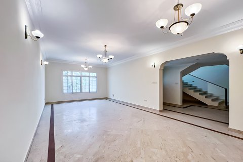 Villa en Al Rashidiya, Dubai, 3 dormitorios, 275.27 m², № 145731 - foto 7