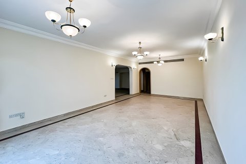 Villa en Al Rashidiya, Dubai, 3 dormitorios, 275.27 m², № 145731 - foto 8